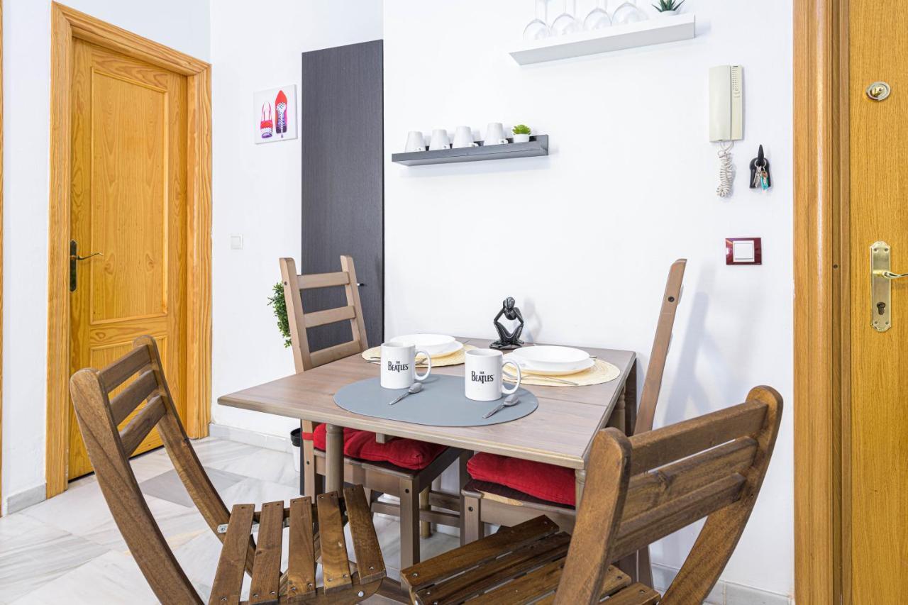Wintowinrentals Coqueto Apartamento En El Centro De Малага Экстерьер фото