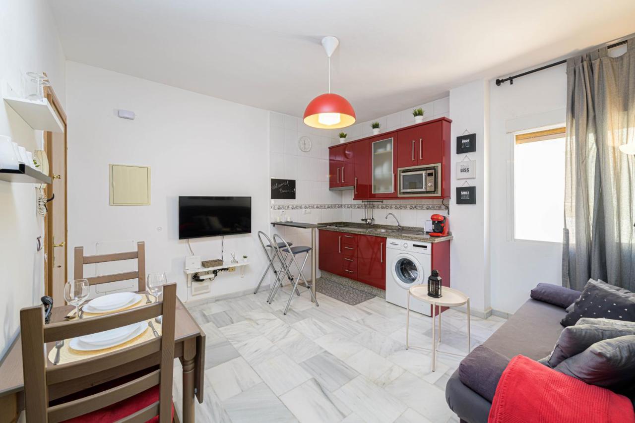 Wintowinrentals Coqueto Apartamento En El Centro De Малага Экстерьер фото